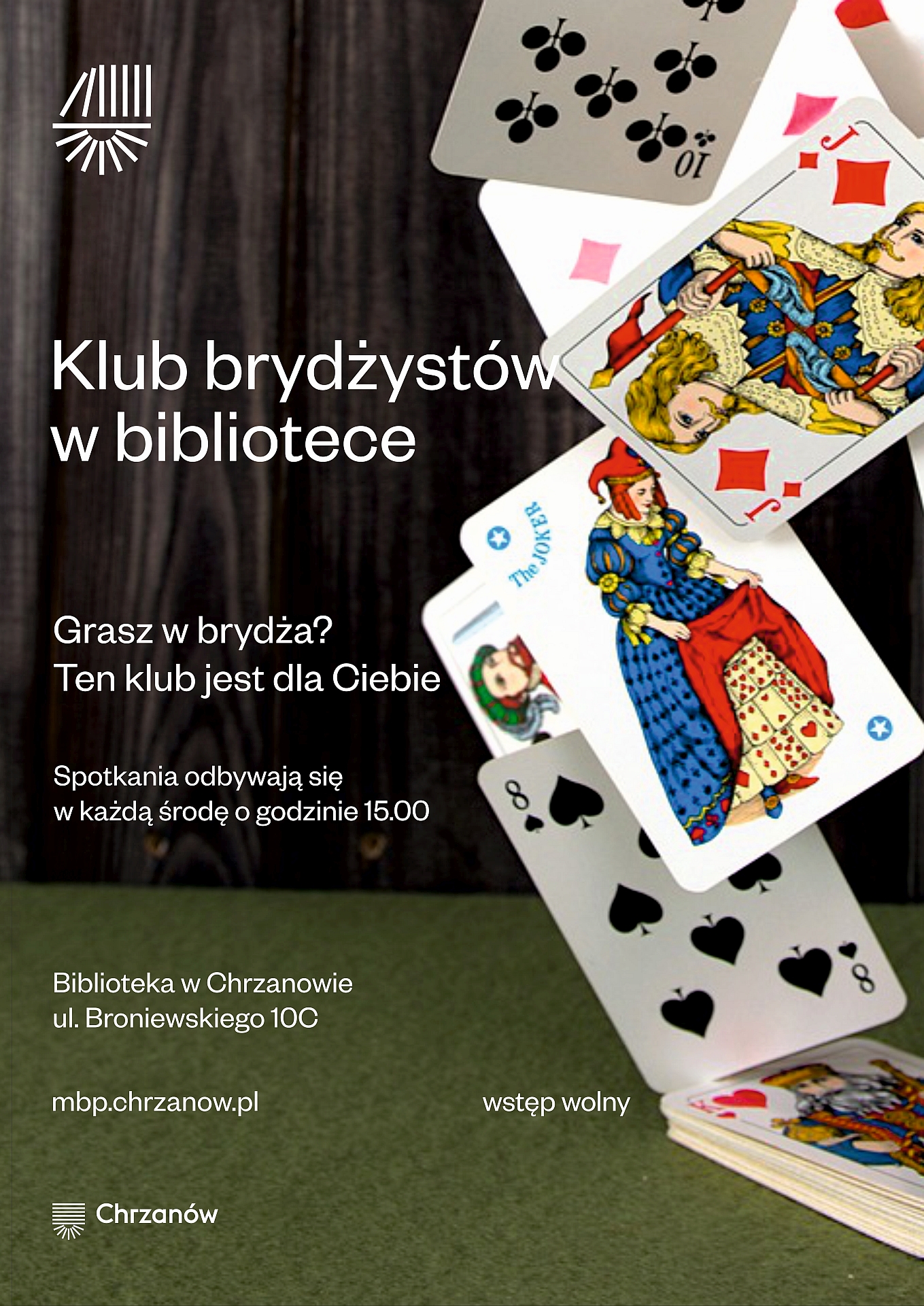 Plakat reklamowy klubu brydżowego w bibliotece, przedstawiający karty do gry na ciemnym tle.