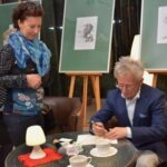 Autor podpisywał egzemplarze swoich prac podczas spotkania Akademii Słowa.