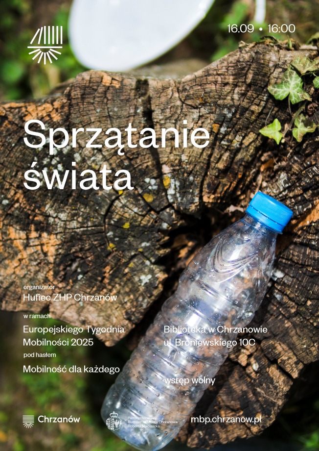 Pet plastikowa butelka leży na tle korzenia drzewa, symbolizując problem zanieczyszczenia środowiska w kontekście Europejskiego Tygodnia Mobilności.
