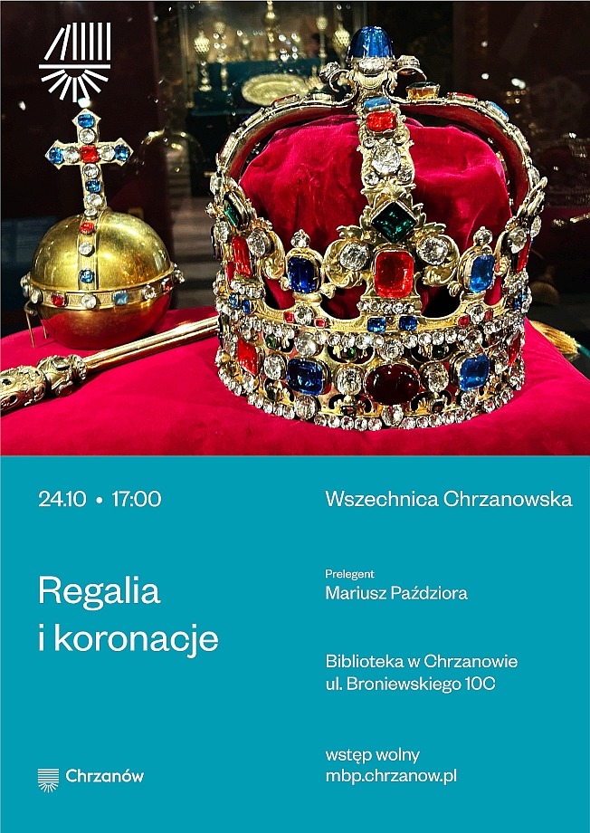 Na czerwonym podłożu spoczywa złota korona zdobiona klejnotami, otoczona innymi insygniami koronacyjnymi.